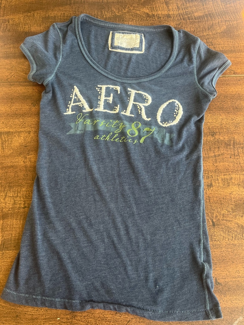 Vintage Y2K Aeropostale T Shirt Women’s Med Distressed Graphic Tee 2000s Grunge